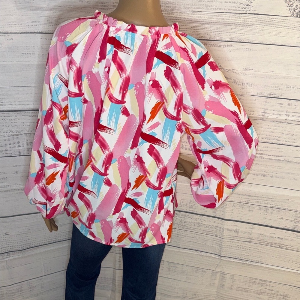 NWOT Pink Abstract Print V-Neck Long Sleeve Women's Top - Picture 6 of 6